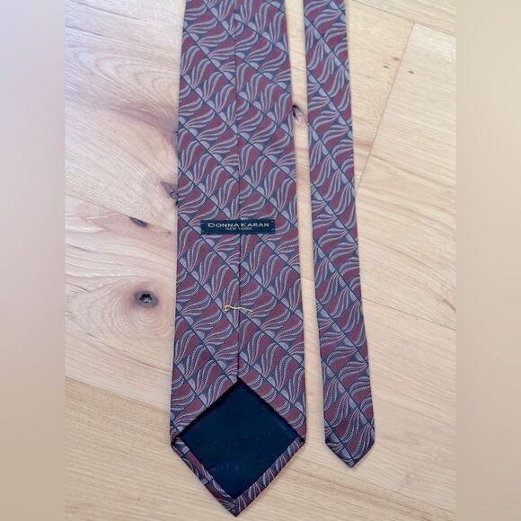 Vintage Office DONNA KARAN New York Geometric Leaf Design Silk Luxury Neck Tie - Picture 3 of 4